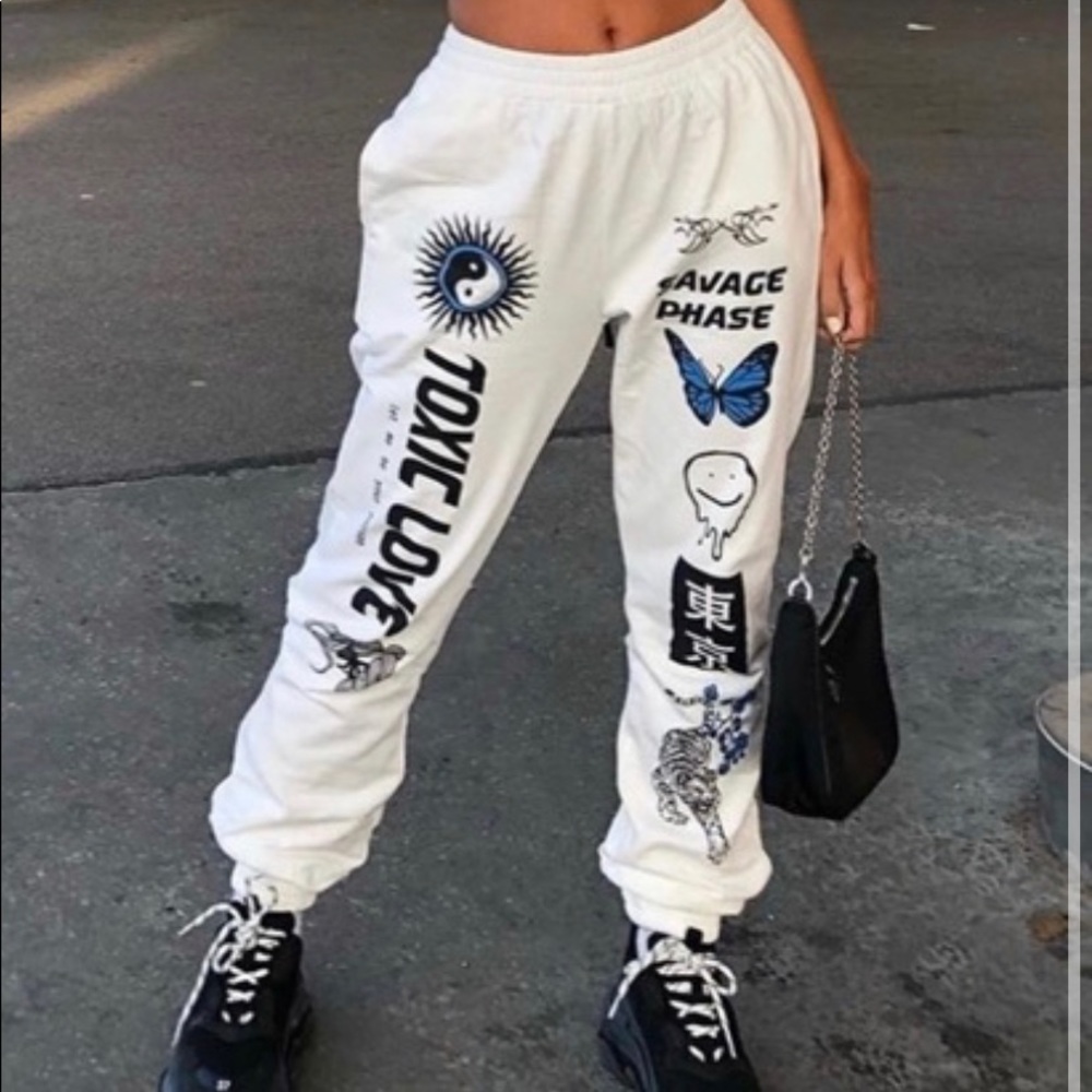 Adika sweatpants